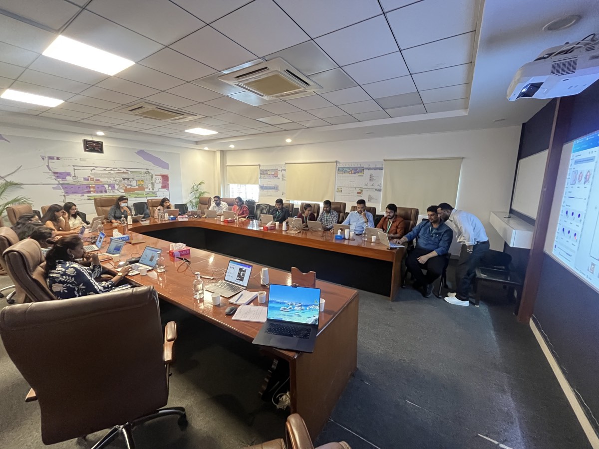 Live walkthrough, boardroom
